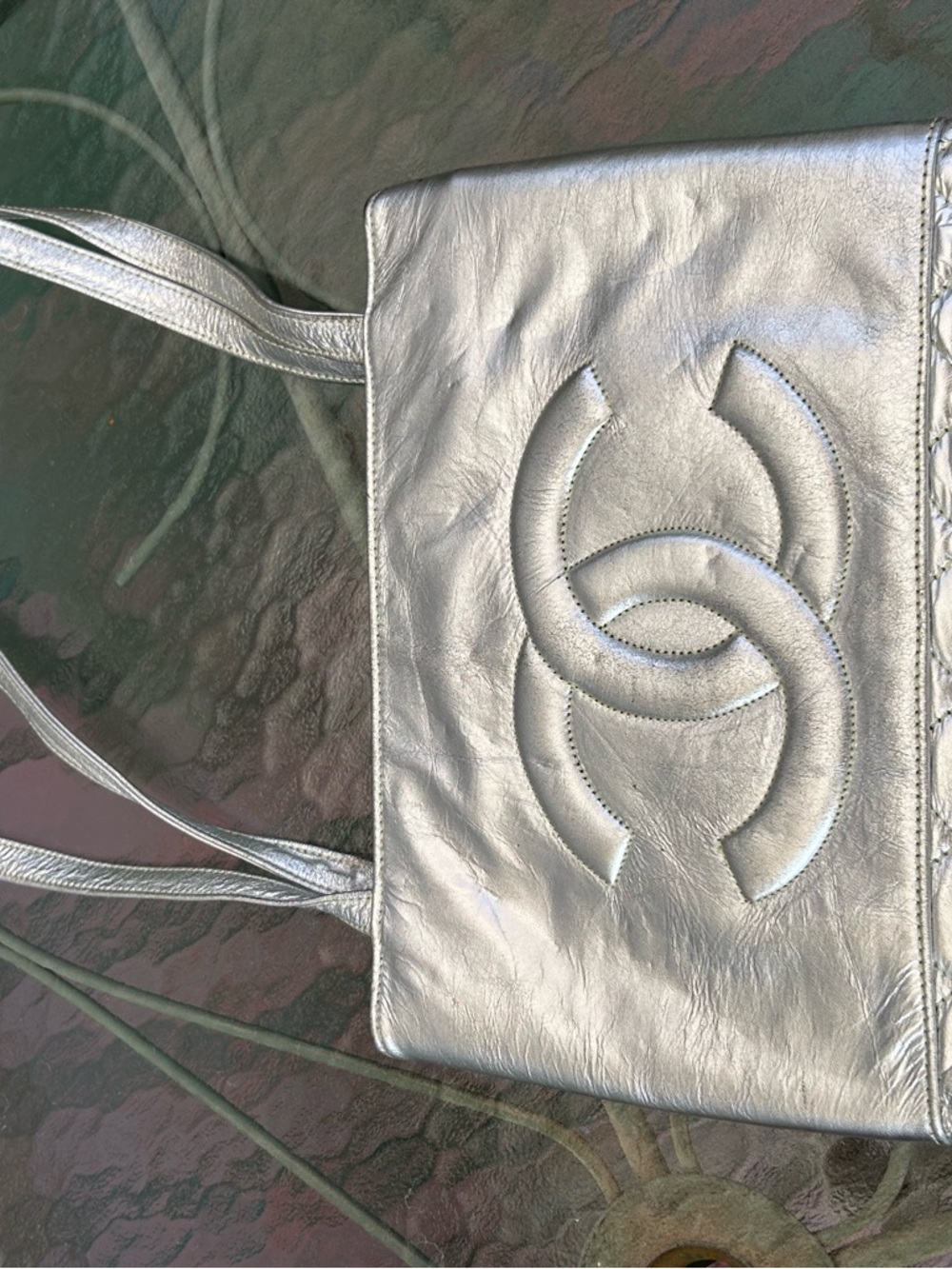 Quality quilted silver Leather tote - Picture 6 of 6